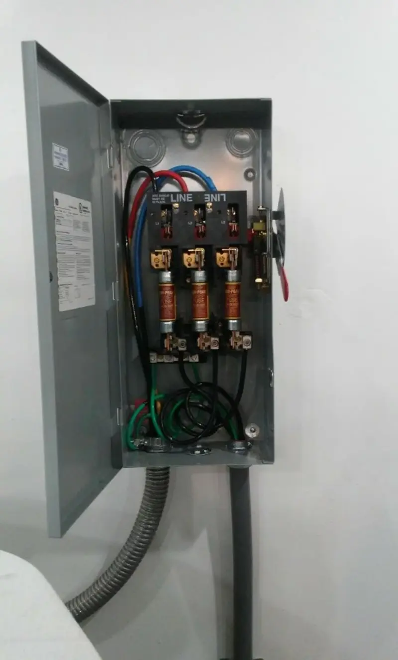 Three-phase disconnect switch installed for Electrical Wiring & Rewiring in Fircrest